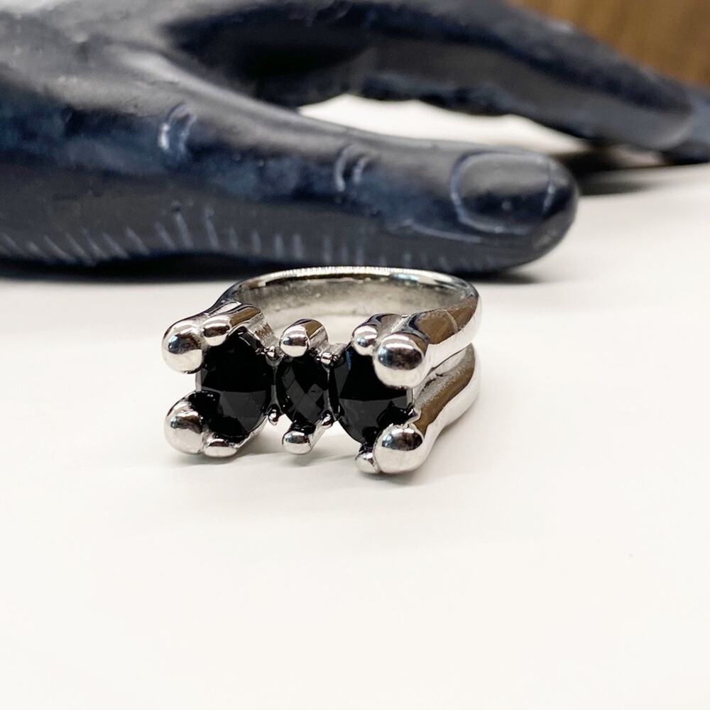 NEW Chunky Silver and Black Gemstone Ring